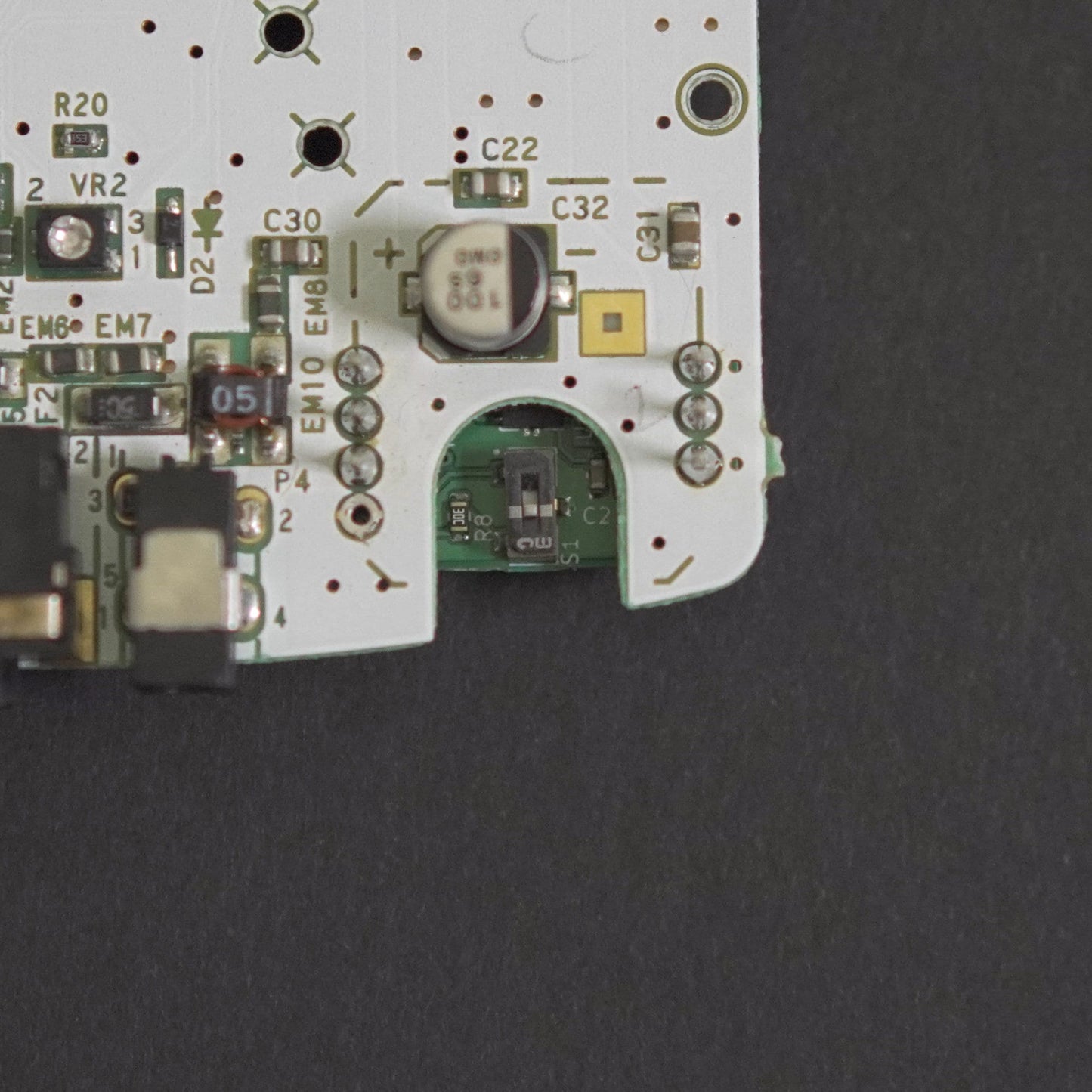 Frogulator Game Boy Color/Pocket DC Regulator